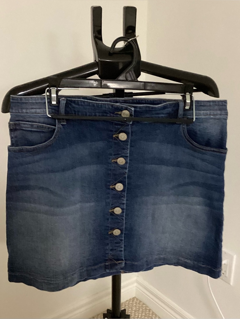 3 for $15 -Reitmans (R Jeans) Denim Button-Front Mini Skirt in Blue Size P 32